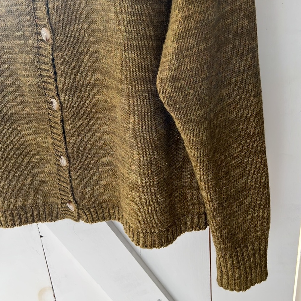 Sweater - Picture 5 of 5